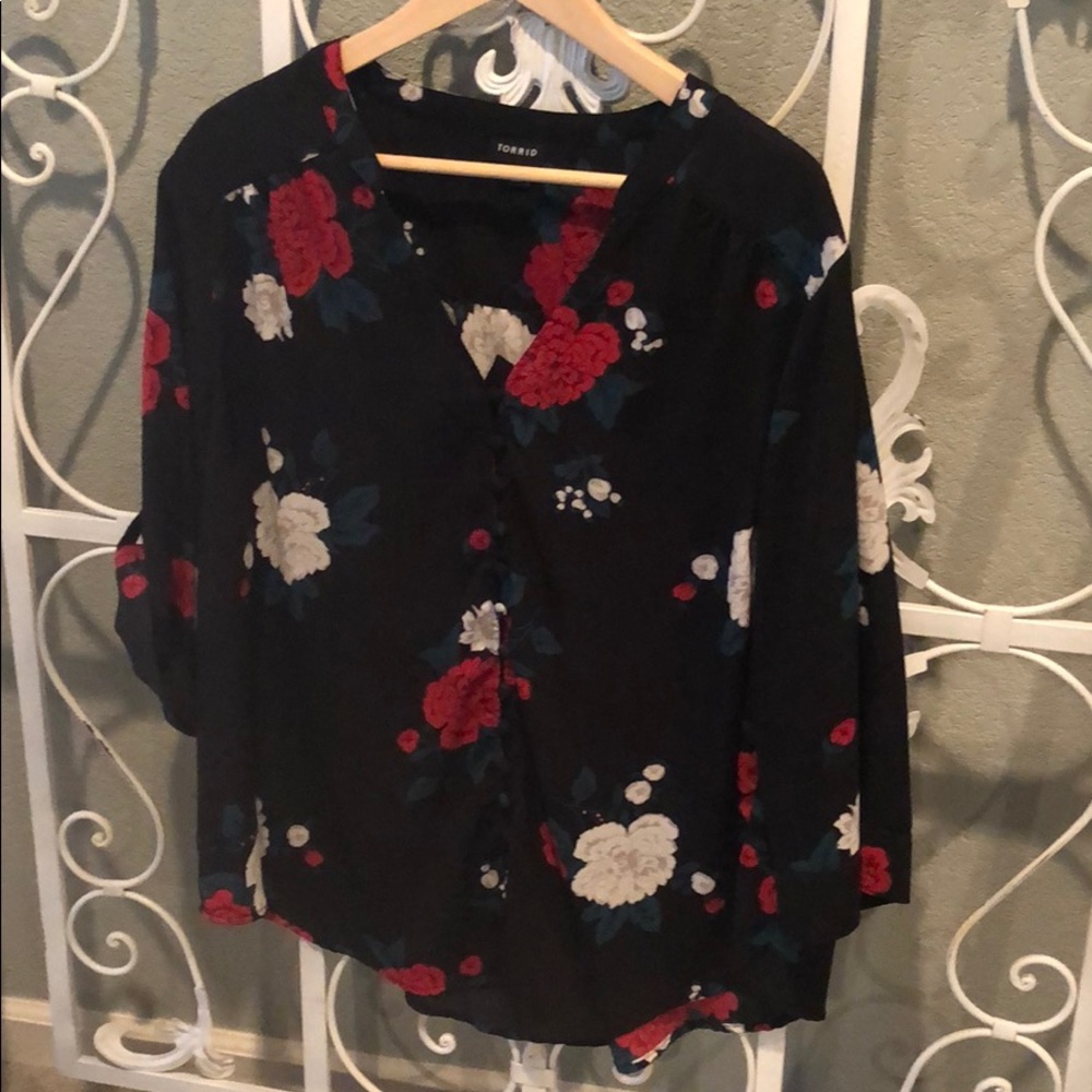 Torrid Georgette floral blouse